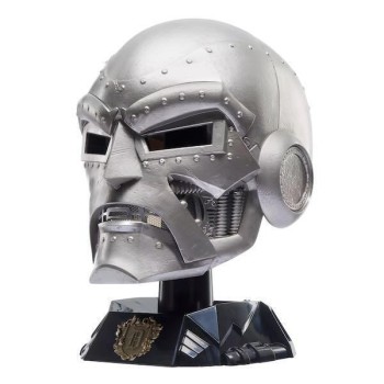 Marvel Legends Roleplay Replica Doctor Doom Premium Helmet Replica: 1/1