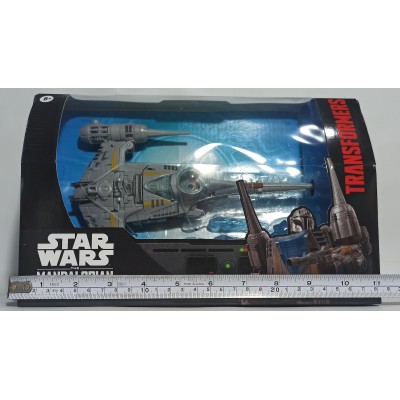 Star Wars x Transformers Action Figure The Mandalorian / N-1 Starfighter 19cm