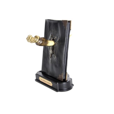 Harry Potter Replica 1/1 Basilisk Fang and Tom Riddle Diary