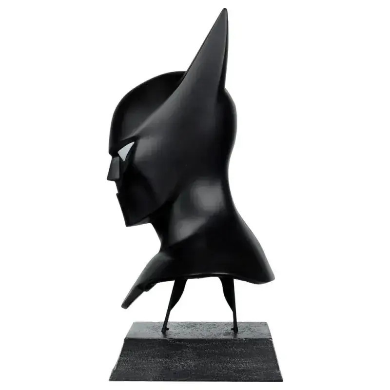 DC Direct Prop Replica 1/3 Batman Cowl (Batman Beyond Animated) 18cm 